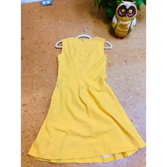 Adorable 🥰 Vtg Yellow dress w pleats - Picture 6 of 10